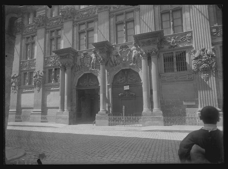 L’hôtel de Pierre, 25 rue de la Dalbade, entre 1858 et 1907.