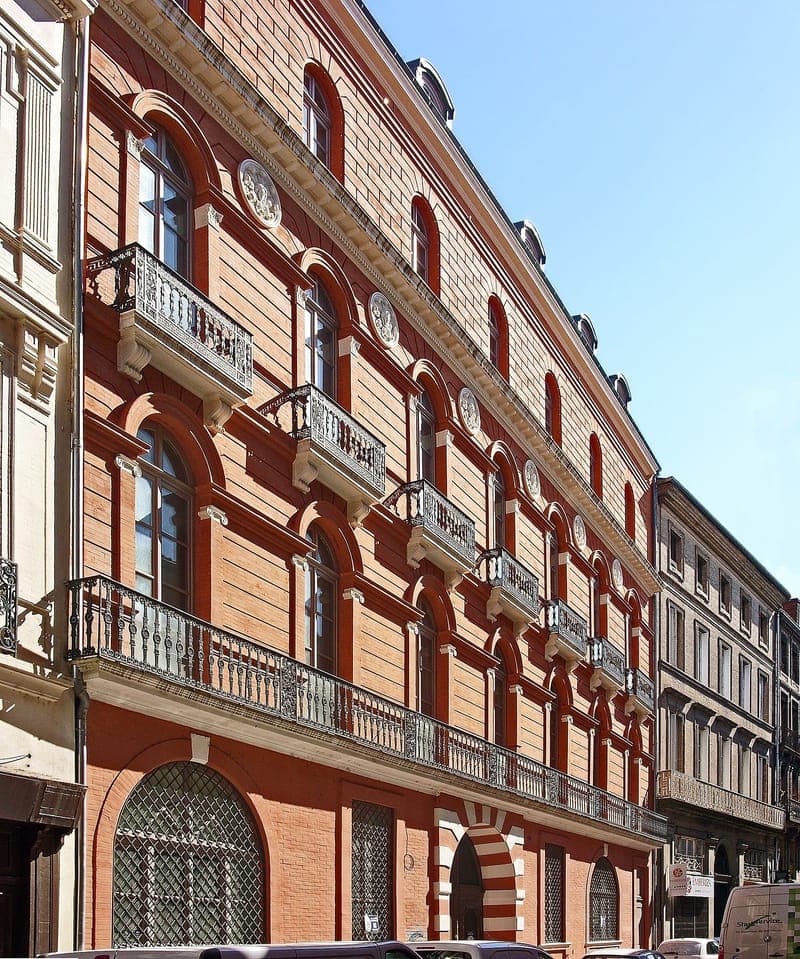 La façade de l’hôtel Dassier, à Toulouse, en mars 2014.