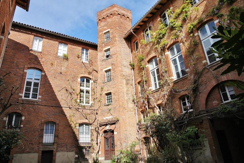 L’hôtel Bertrand de Rességuier, XVIIIe siècle, au 4 rue des Paradoux et 2 rue Joutx-Aigues, en avril 2016.