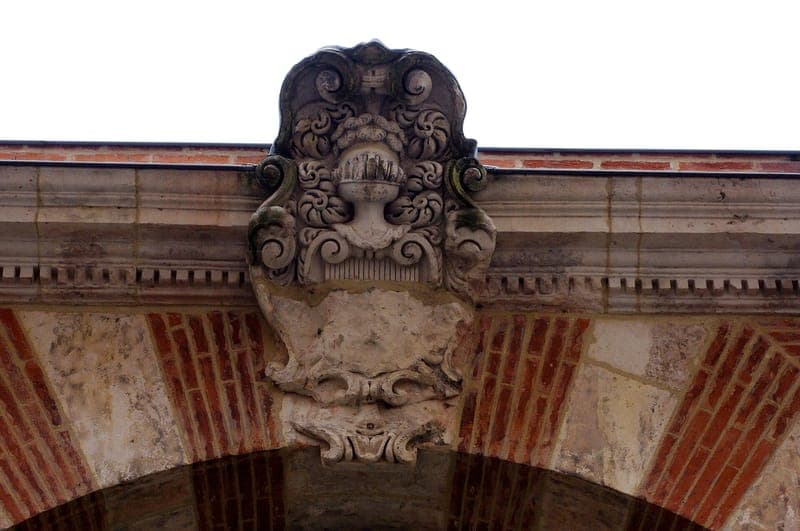 Détail de la porte de la maison du 3 rue Maletache, le 24 septembre 2011.